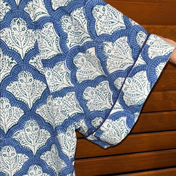 Adorable Roller Rabbit Blue and White Pajama Set - Picture 10 of 15